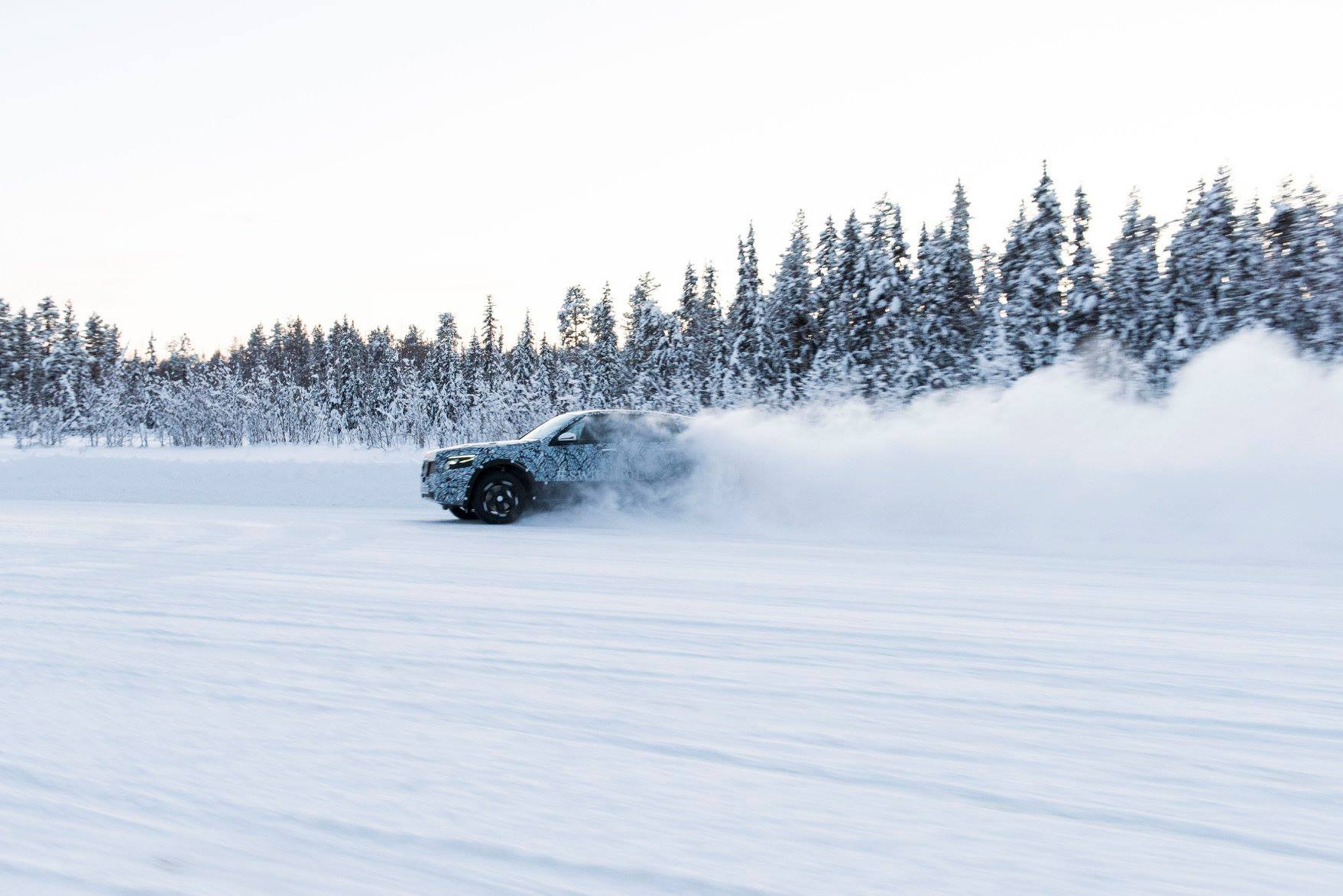 Mercedes-Benz luxury vehicle drive in Colorado snow