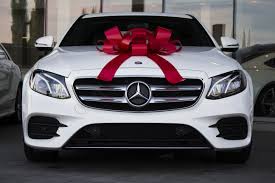 Mercedes-Benz holiday sale