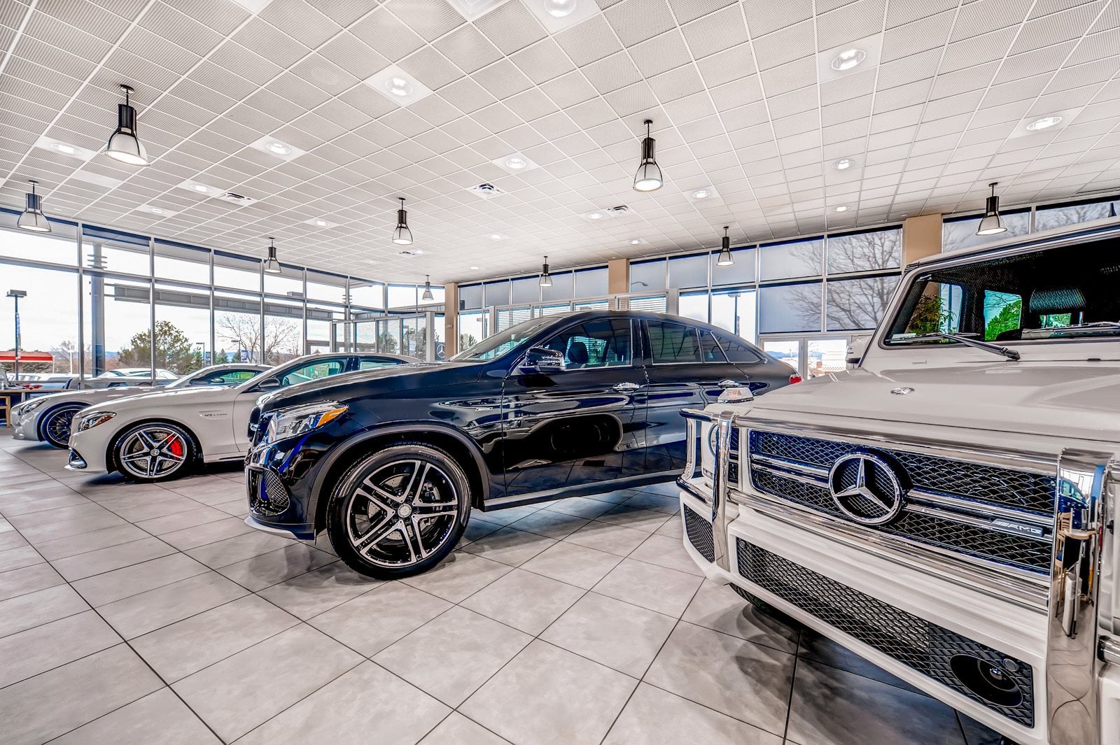 Mercedes-Benz of Littleton Showroom 2016